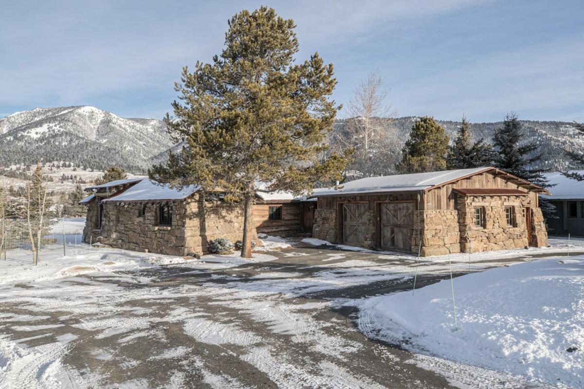 Hobbit House Villa Big Sky Exterior photo